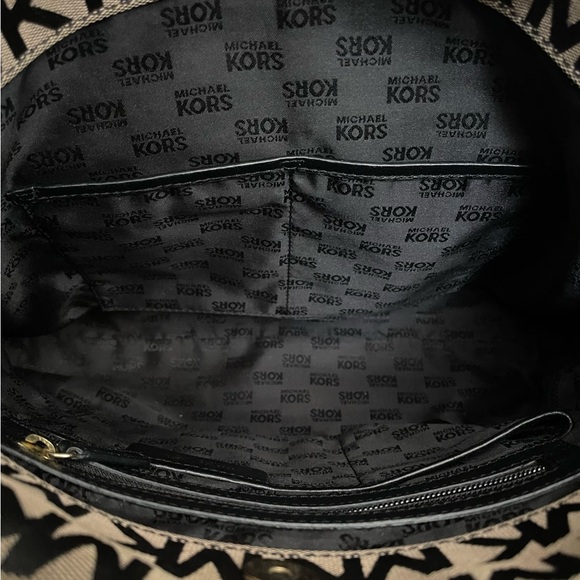 Michael Kors Jet Set Monogram Signature Logo Blk/Beige Shoulder/Satchel Tote Bag - Picture 7 of 12